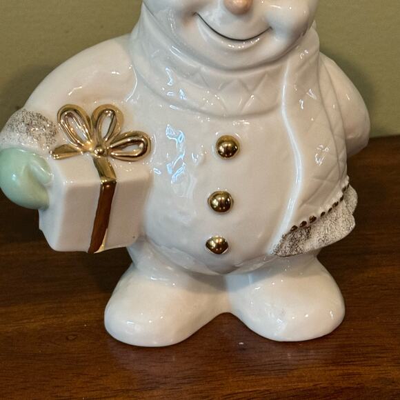 Lenox Snowan with Present and Top Hat - Picture 3 of 9